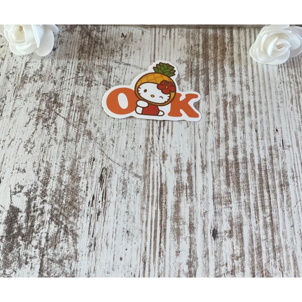 ✨ 5/$10 ✨ Brand new Hello Kitty sticker